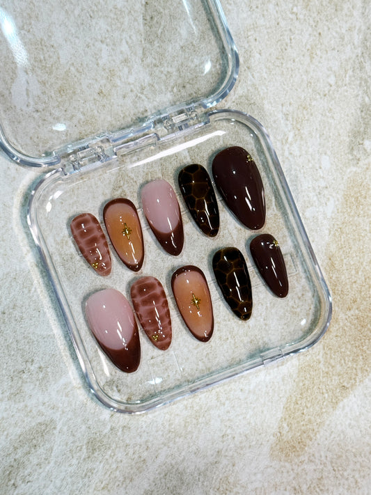 Cocoa nails 